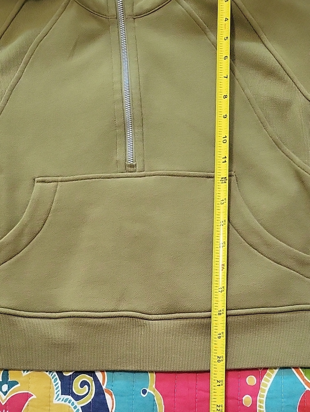 Lululemon Olive Green Half-Zip Cropped Pullover Size M/L - Picture 12 of 13
